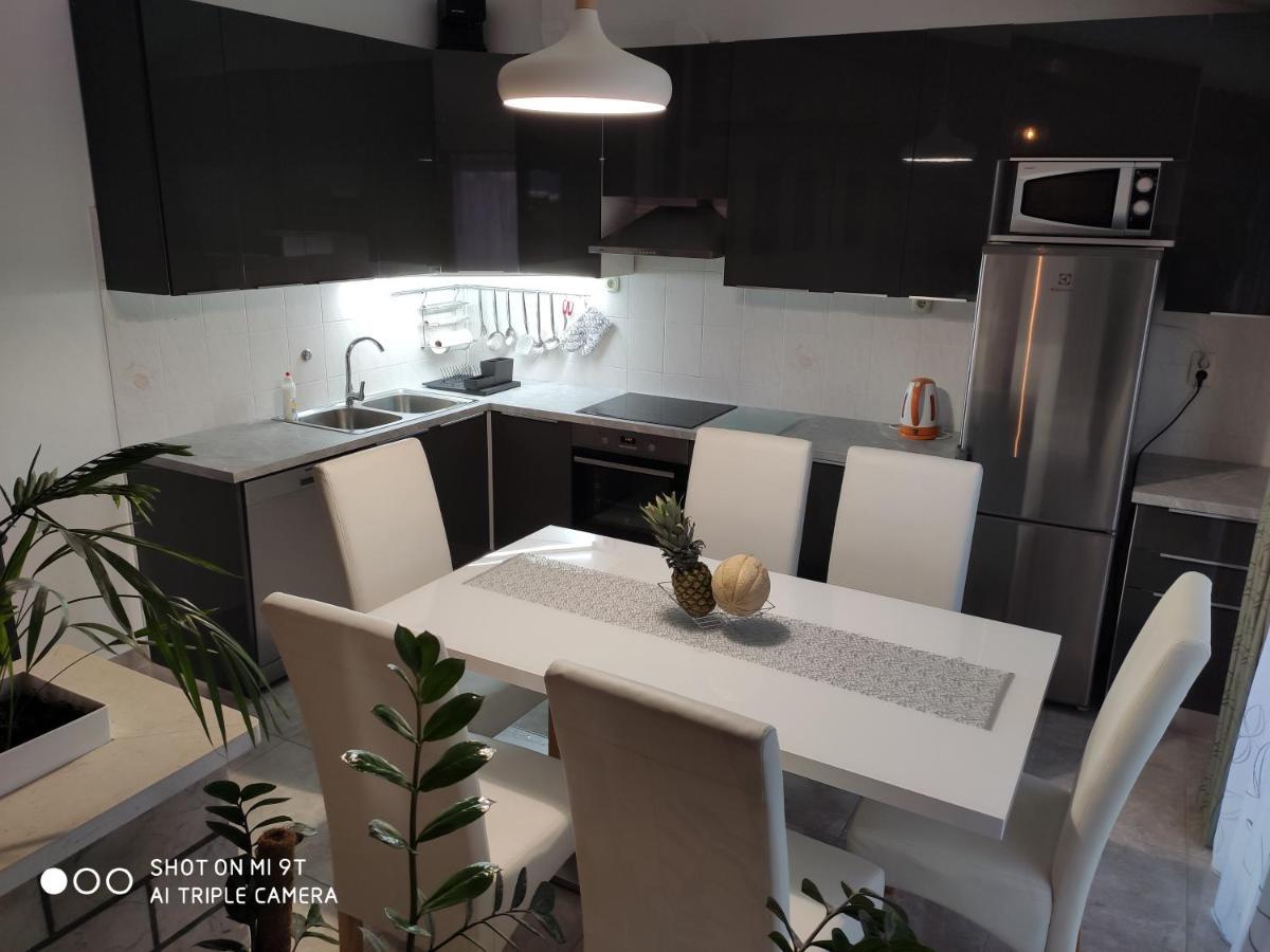 Apartment Burich Makarska Esterno foto