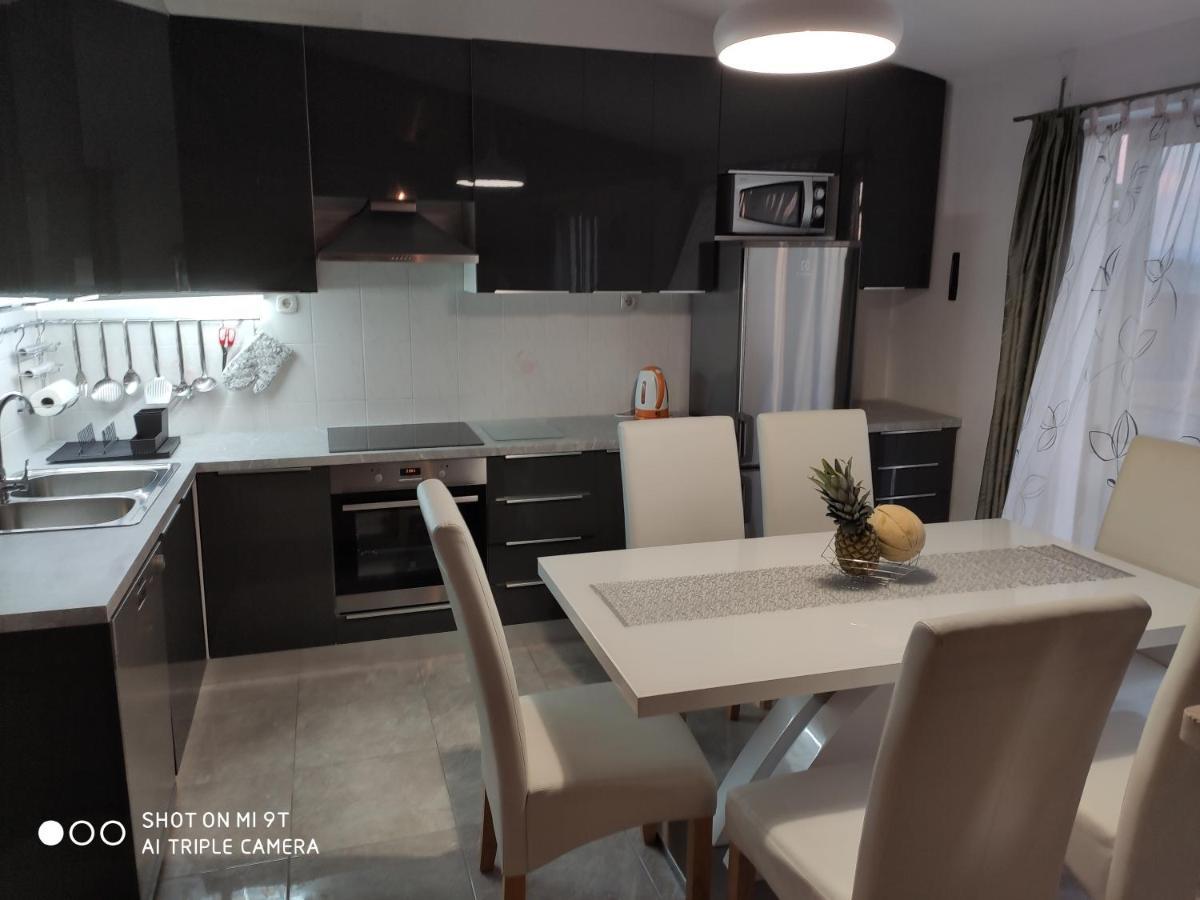 Apartment Burich Makarska Esterno foto