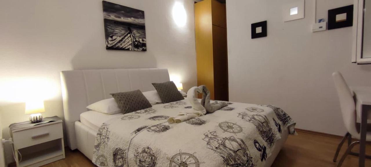 Apartment Burich Makarska Esterno foto